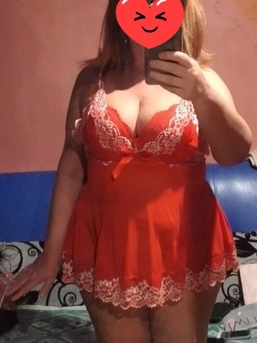 Моника Смелая красотка